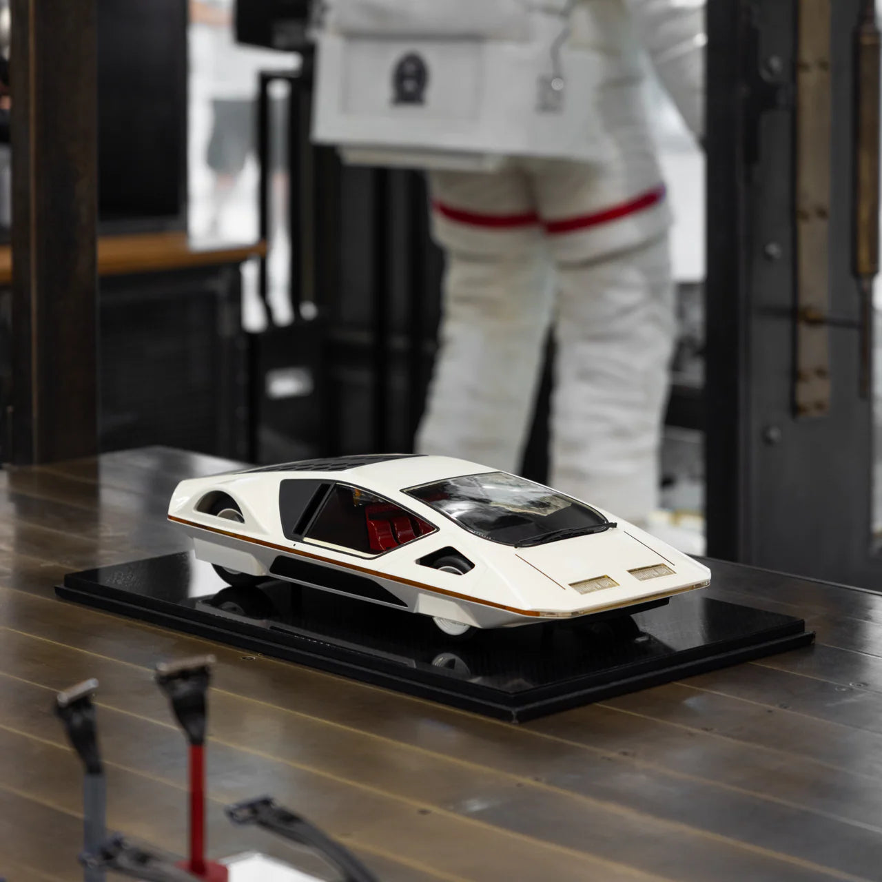 YUHAN x PININFARINA 1:8 Ferrari 512S Modulo Limited Edition Model | Air Shipping from China