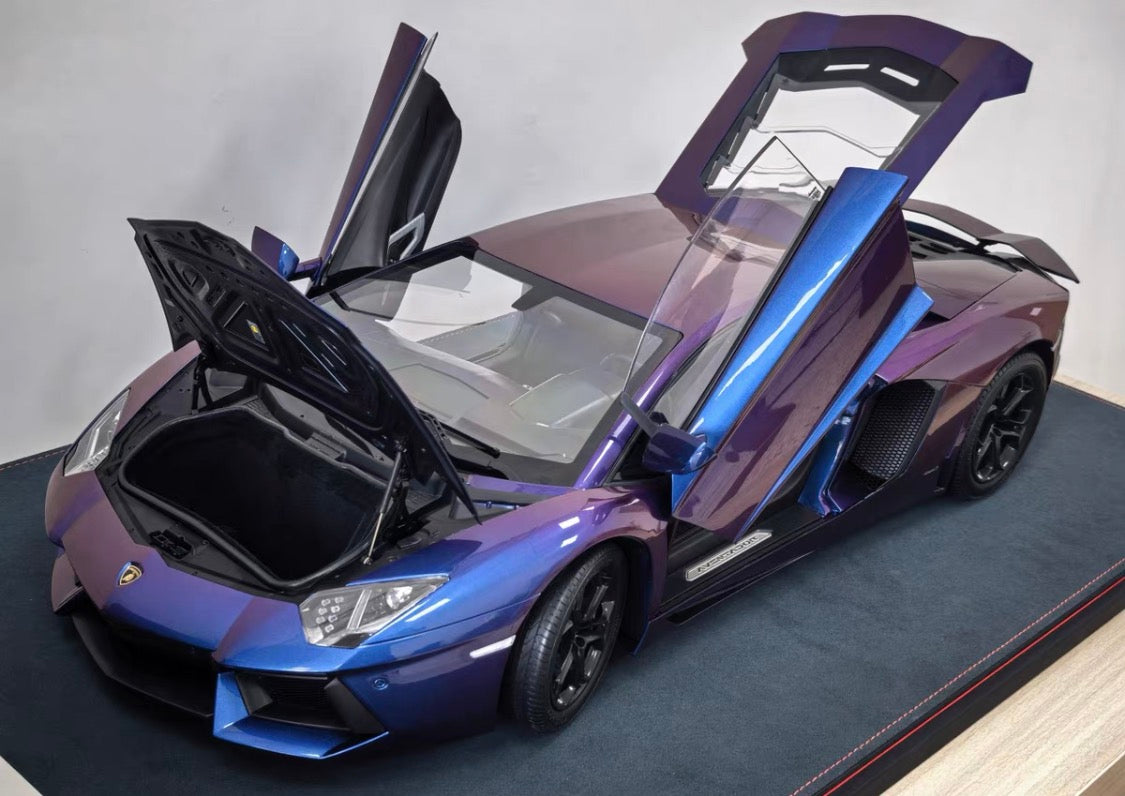 Pocher 1/8 Lamborghini Aventador LP700-4 Chameleon Purple Factory Built Fully Opening Model