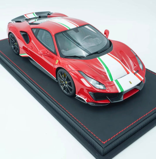 BBR 1/18 Ferrari 488 Pista Rosso Corsa Tricolore Limited Edition