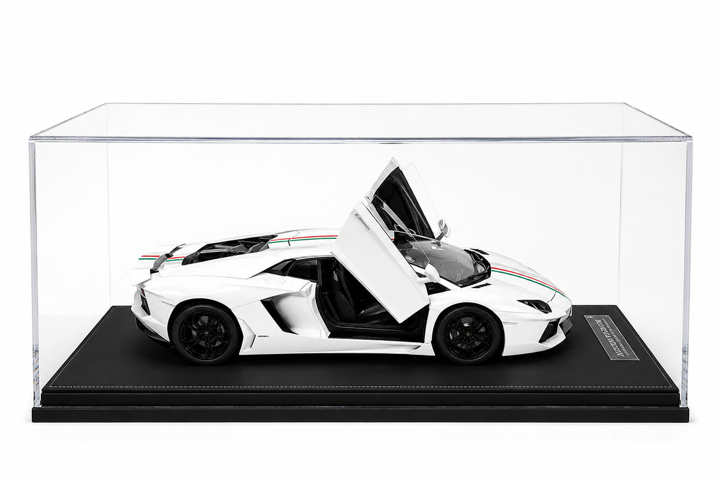 Pocher 1/8 Lamborghini Aventador LP700-4 White Fully Opening Diecast Model