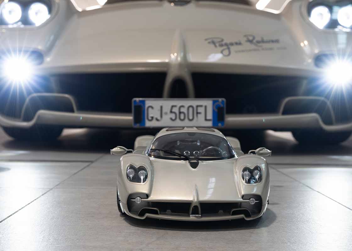 Pocher 1/8 Pagani Utopia Coupé Rinascimento Lucido – Finished Display Model – Rare in Stock