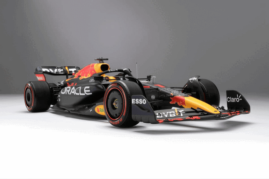 Amalgam 1/4 Red Bull RB18 2022 Dutch GP – Max Verstappen Special Edition – In Stock
