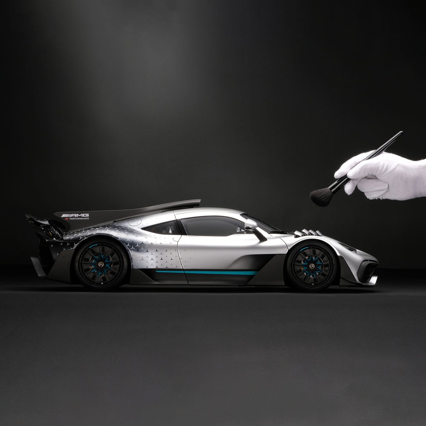 AMALGAM 1/8 Mercedes-AMG ONE Electric Edition Scale Model