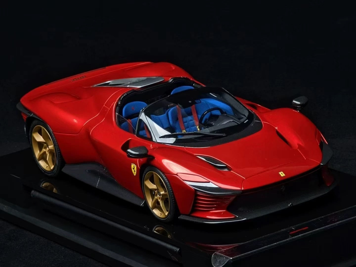 Amalgam 1/18 Ferrari Daytona SP3 Resin Model – Special Custom Edition