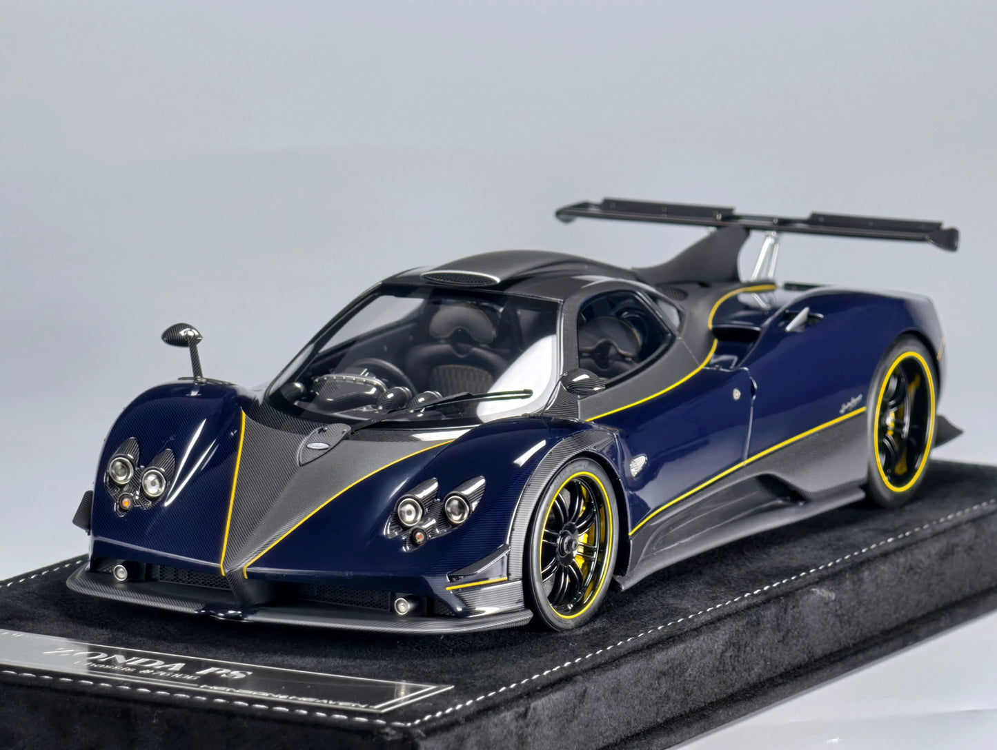 HH Model 1/18 Pagani Zonda Hardtop Special Edition Resin Model Dark Blue Carbon Fiber
