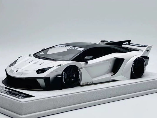 FuelMe 1/18 Lamborghini Aventador 700GT EVO Resin Model – Pure White
