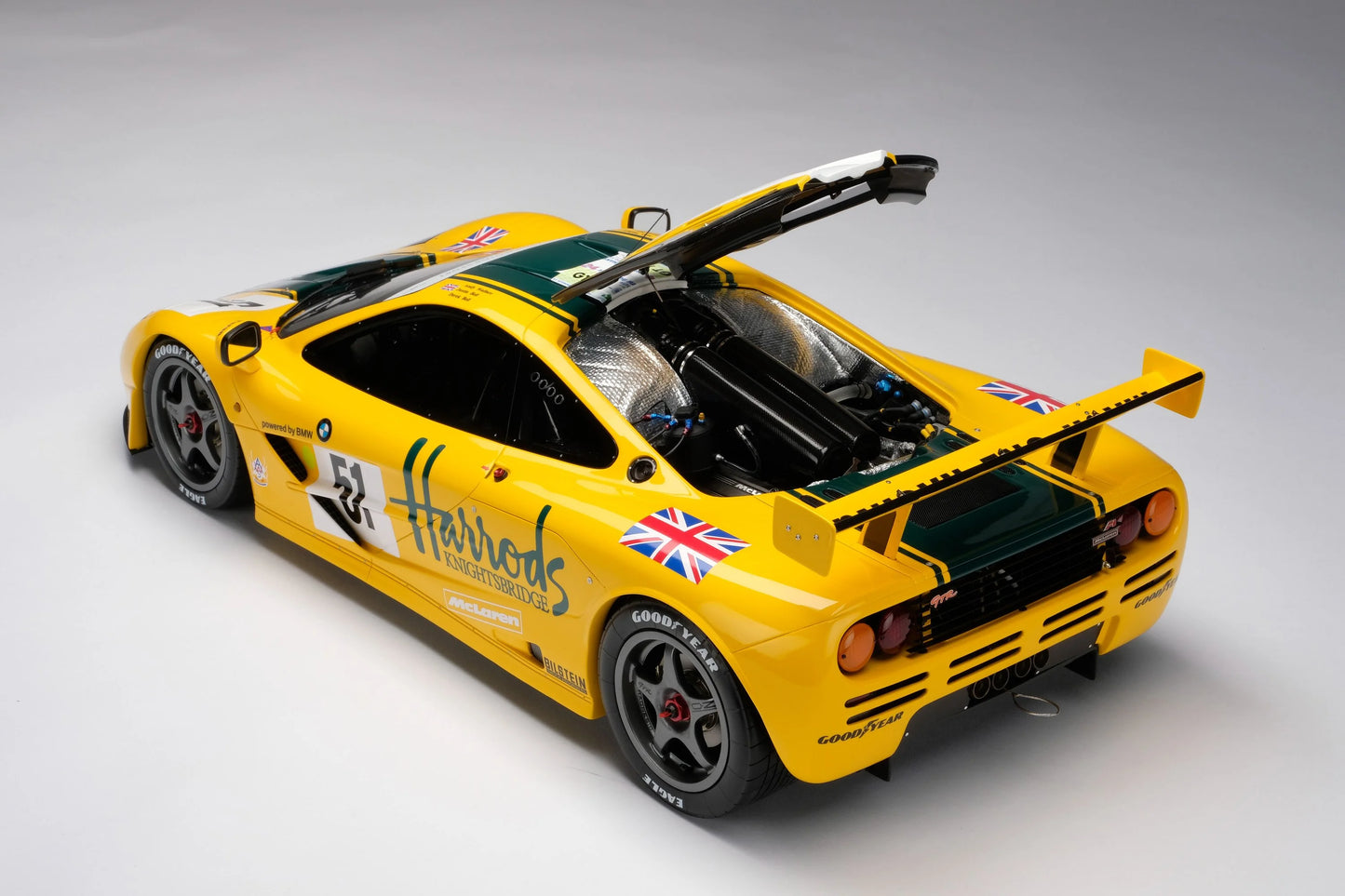 Amalgam 1/8 McLaren F1 GTR 1995 Le Mans #51 Harrods Livery