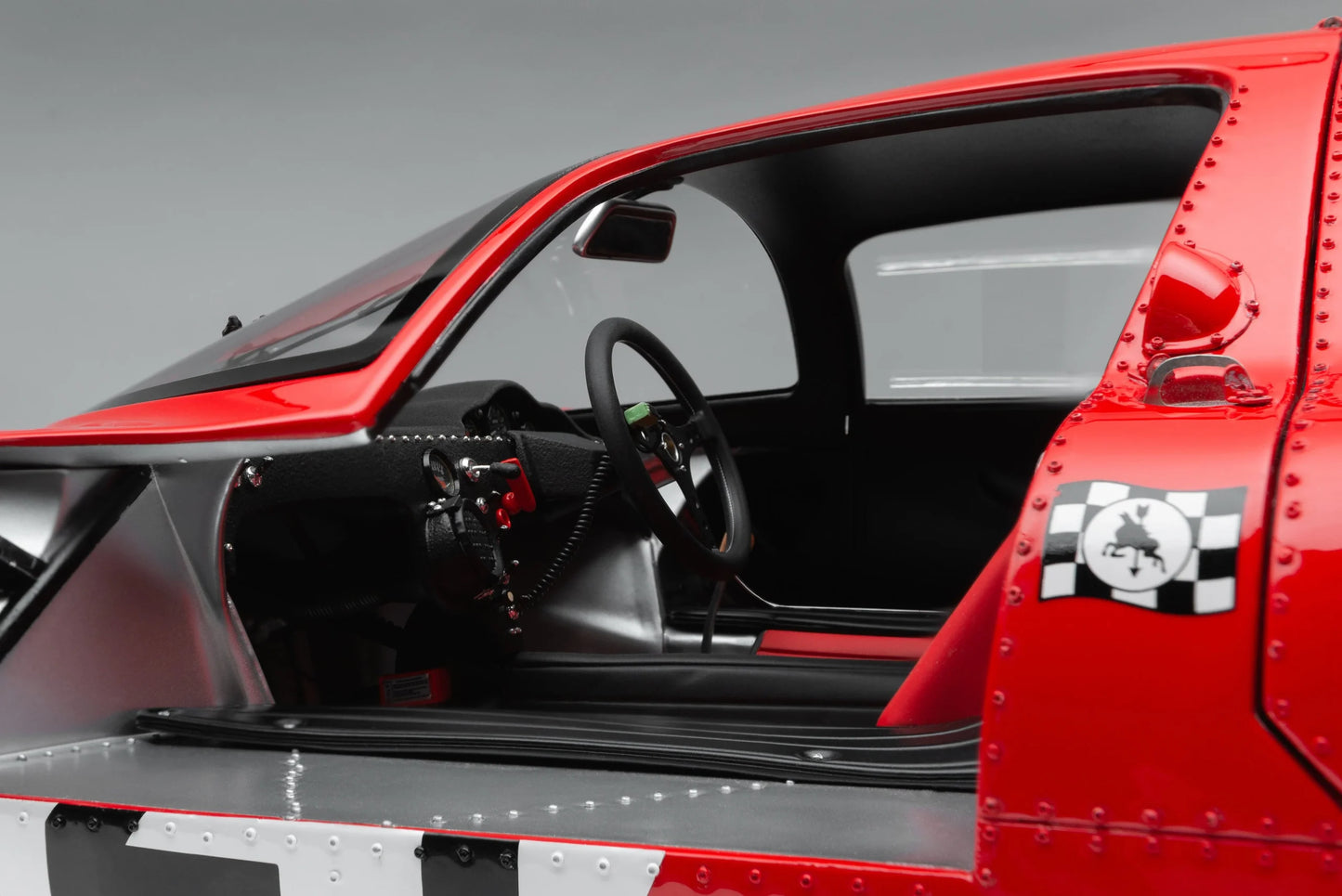 Amalgam 1/8 Ferrari 330 P4 #21 – 1967 Le Mans Race Car Model | Air Shipping from China