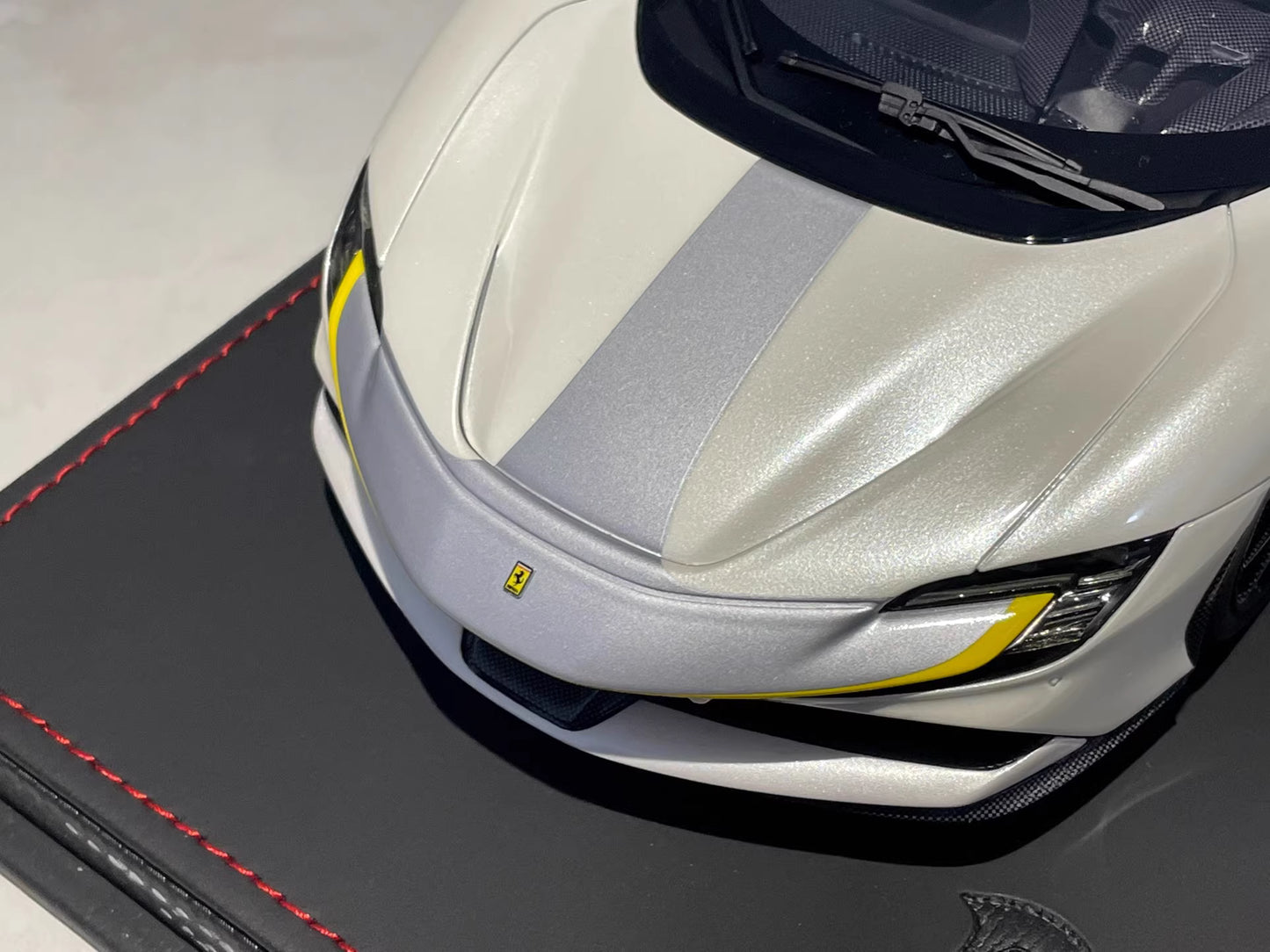 BBR 1/18 Ferrari SF90 Stradale · Pearl White