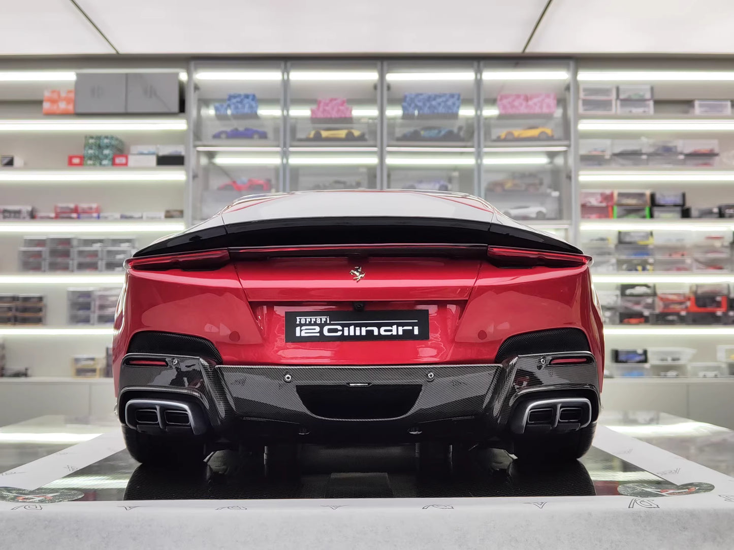 Amalgam 1/8 Ferrari 12 Cilindri – Red Coupe Model | Air Shipping from China