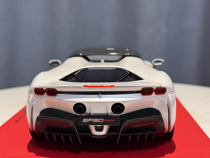 BBR 1/18 Ferrari SF90 Spider Resin Model Pearl White Carbon Roof Deluxe Edition