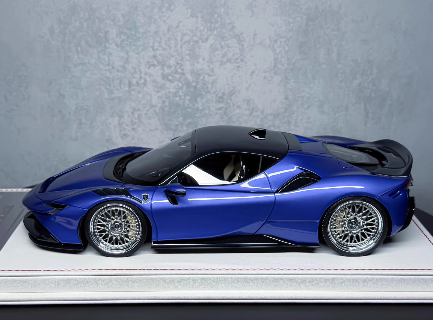 Davis & Giovanni 1/18 Ferrari SF90 Stradale Purple Novitec Spec Resin Model Limited 12