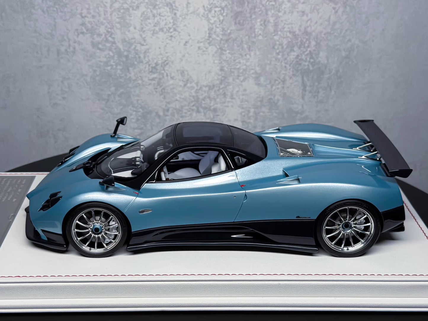 Davis & Giovanni 1/18 Pagani Zonda F Ice Blue Resin Model Limited 8