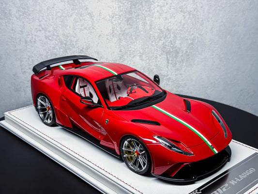 Davis & Giovanni 1/18 Ferrari 812 N-Largo Rosso Corsa Tricolore Resin Model Limited 8
