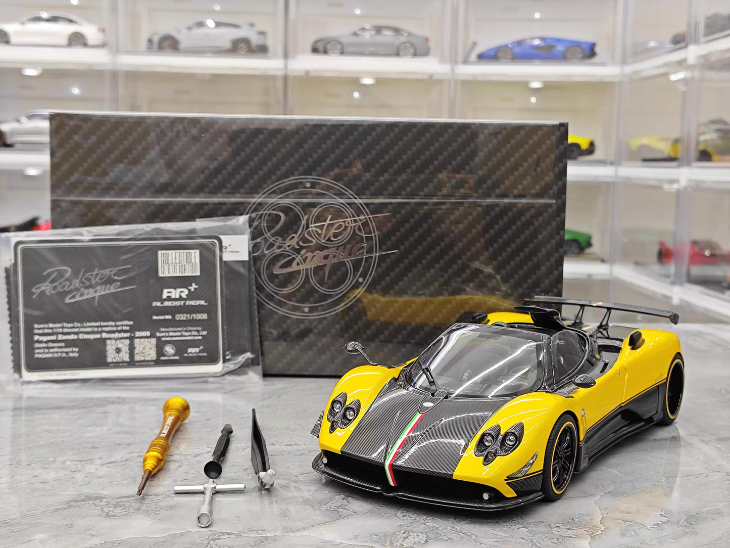 Almost Real 1/18 Pagani Zonda Cinque Yellow Carbon Diecast Model