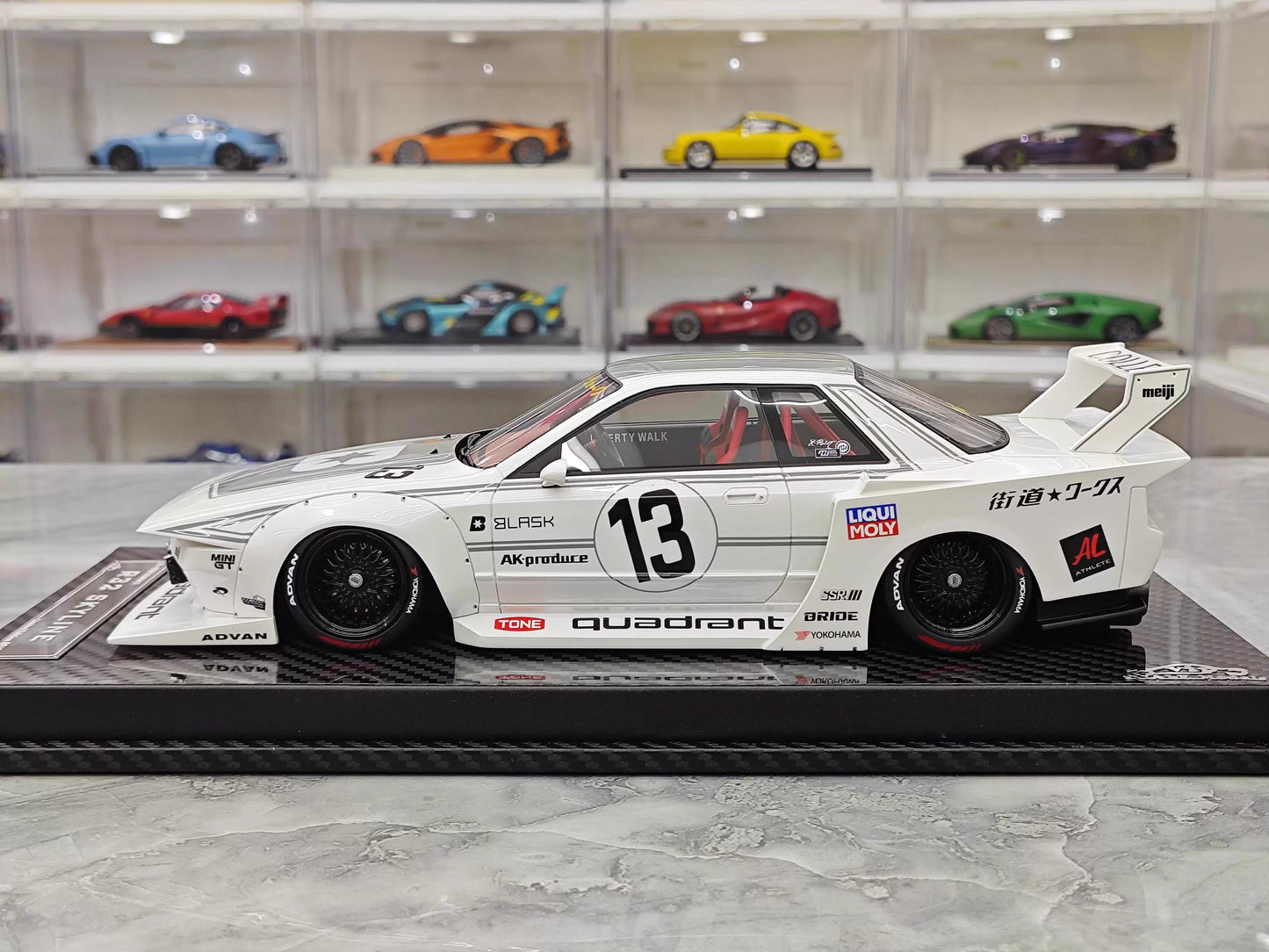 VIP 1/18 Nissan Skyline LB-R32 #13 Livery Resin Model with Acrylic Display Case