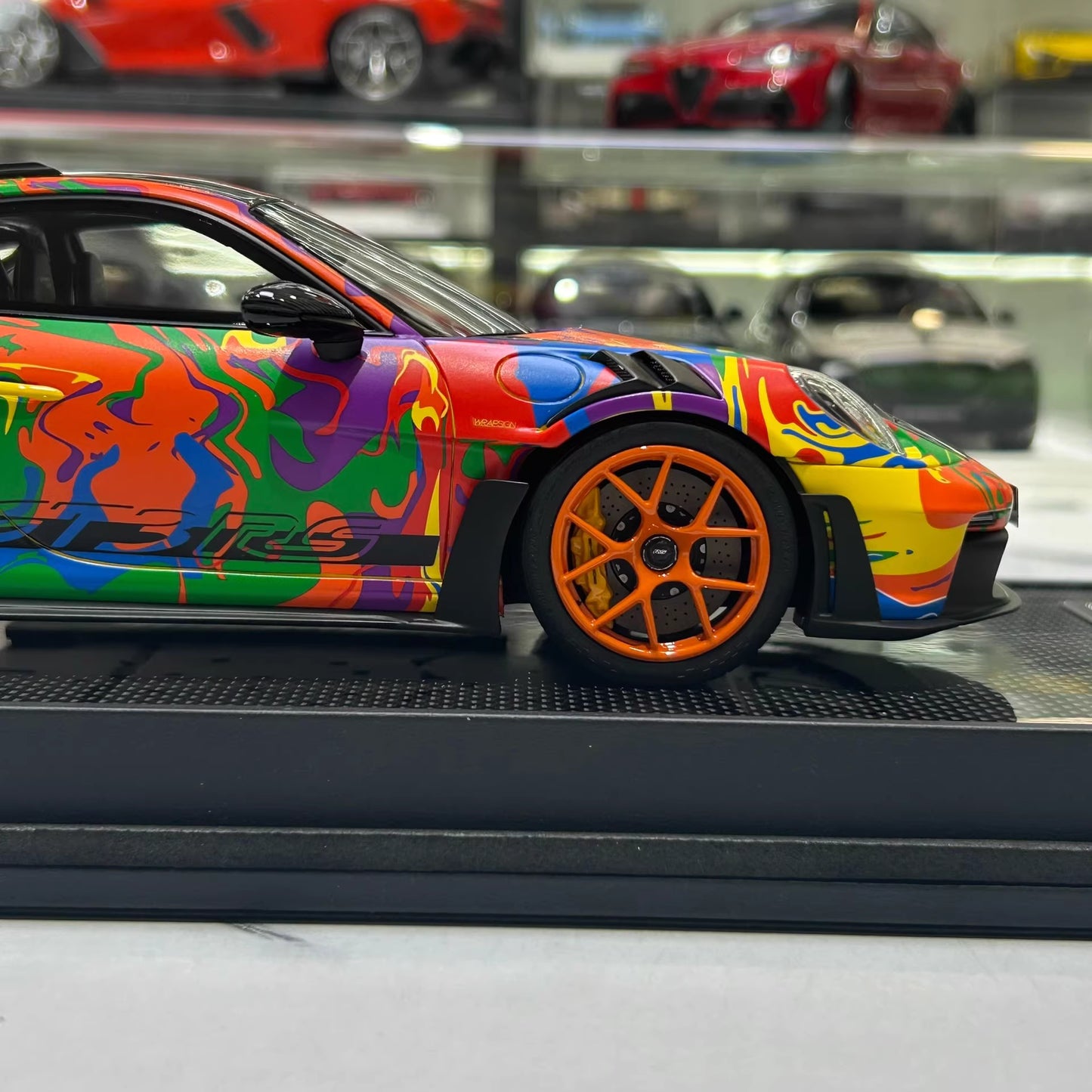 TP 1:18 Porsche 911 GT3 RS (992.1) Limited Resin Model · Art Livery · Green Wheels