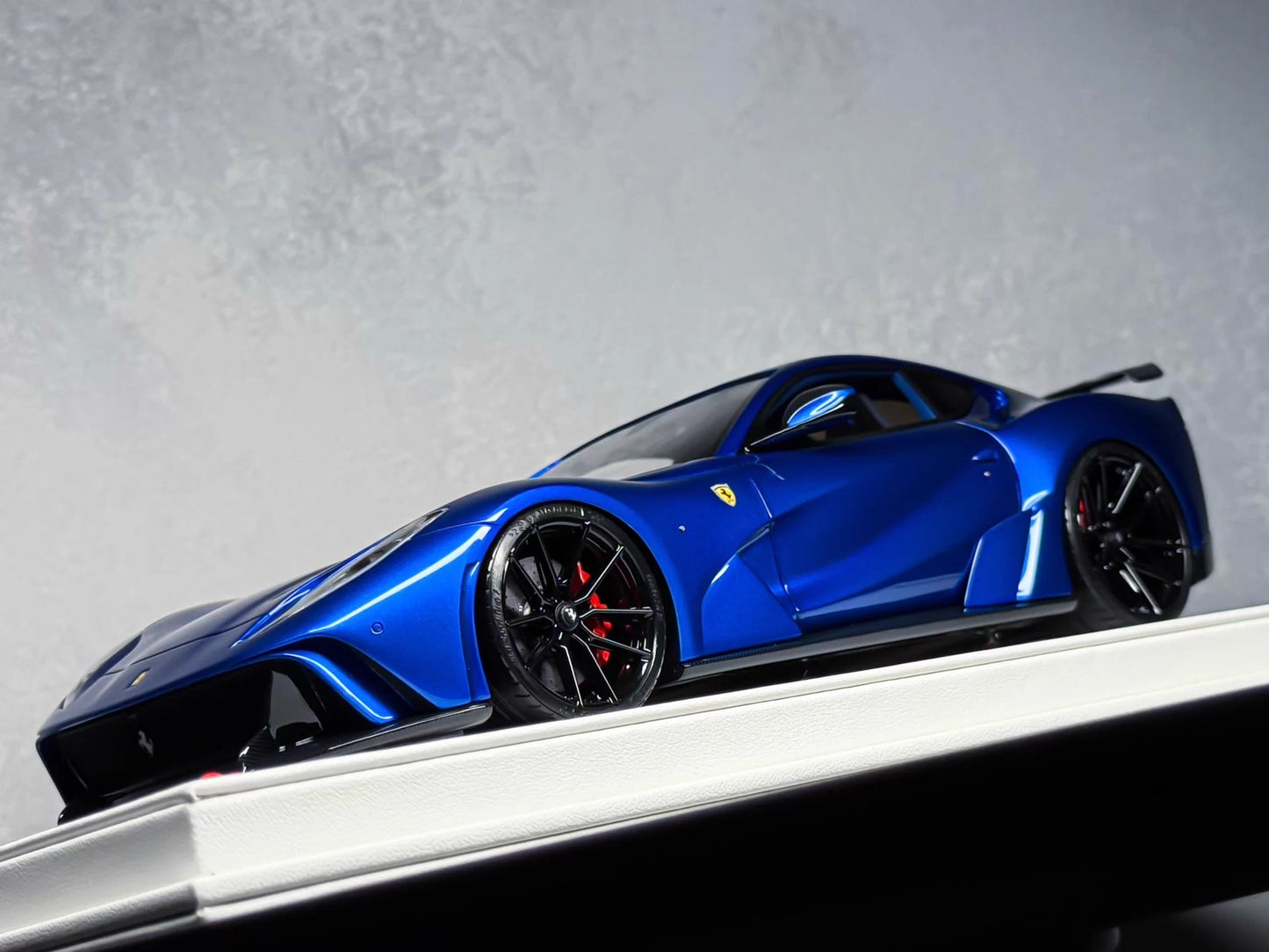 Davis & Giovanni 1/18 Ferrari 812 N-Largo Candy Blue Resin Model Limited 8