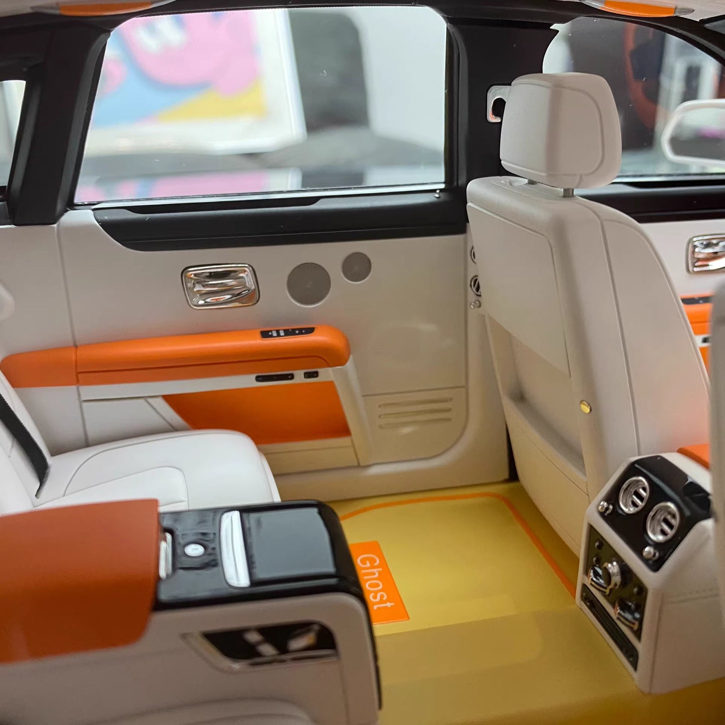 VMB 1/12 Rolls-Royce Ghost White with Carbon Roof – Luxury Resin Model Car | Air Shipping from China