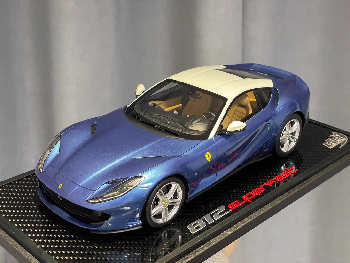 BBR 1/18 Ferrari 812 Superfast · Metallic Blue with White Roof