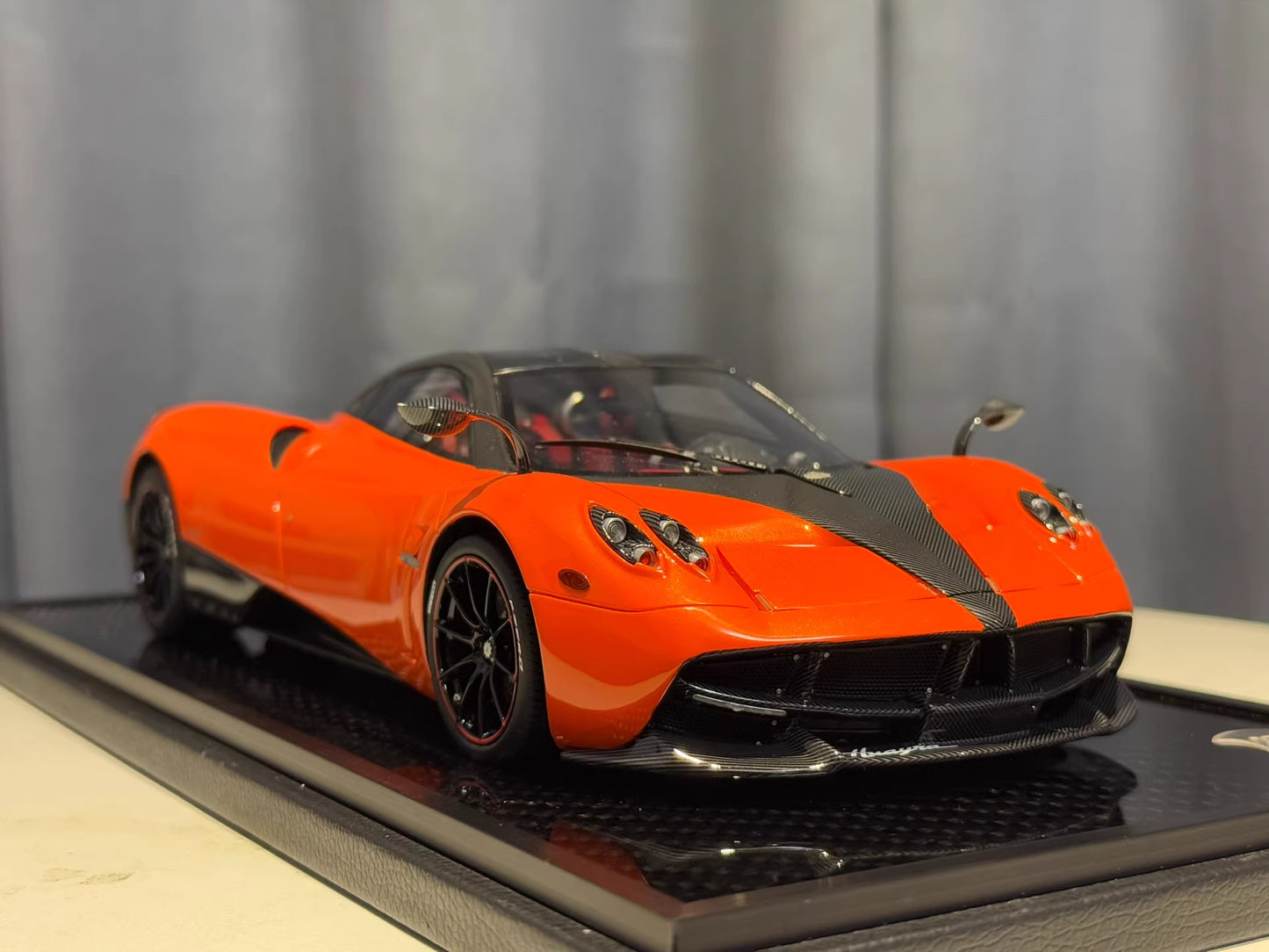 BBR 1/18 Pagani Huayra Roadster Resin Model Metallic Orange Limited Edition