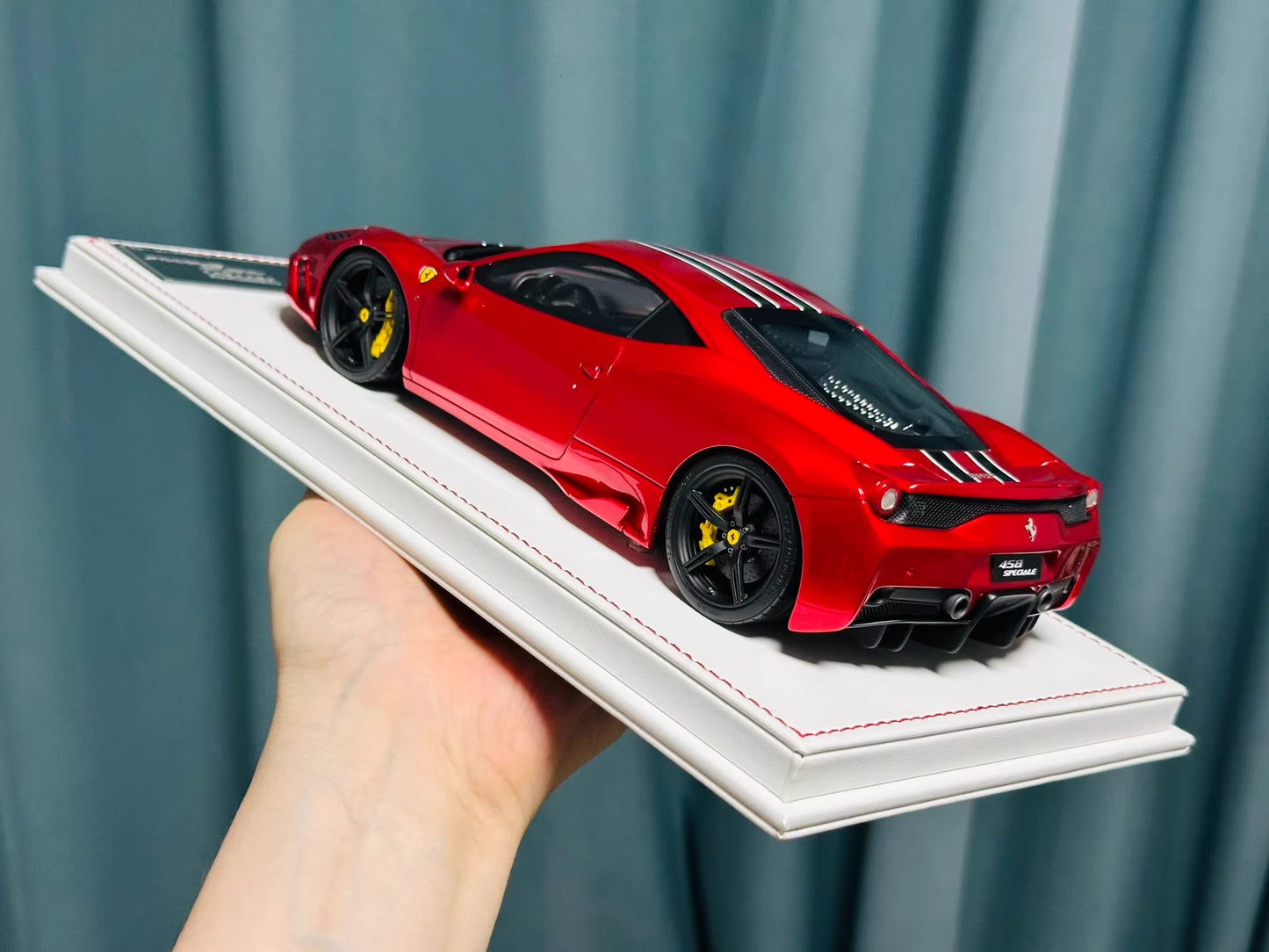 Davis & Giovanni 1/18 Ferrari 458 Speciale Rosso Red Black Stripes Black Wheels Limited 20 pcs
