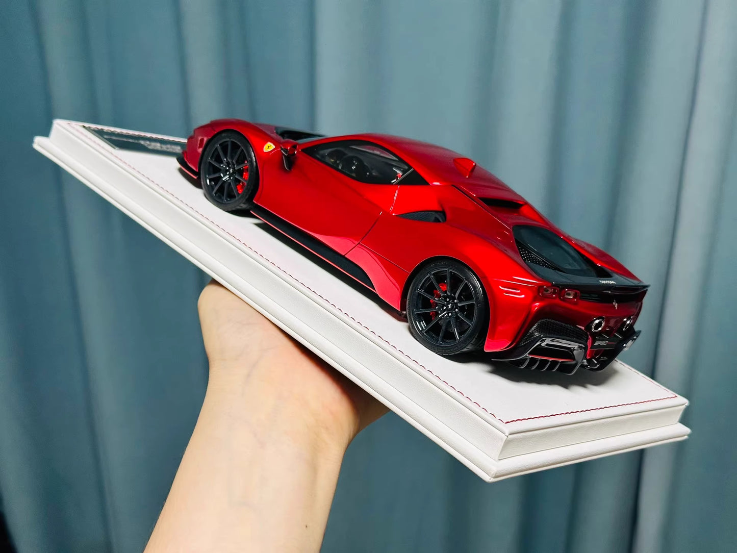 Davis & Giovanni 1/18 Ferrari SF90 Stradale Candy Red No.6/6 Carbon Wheels