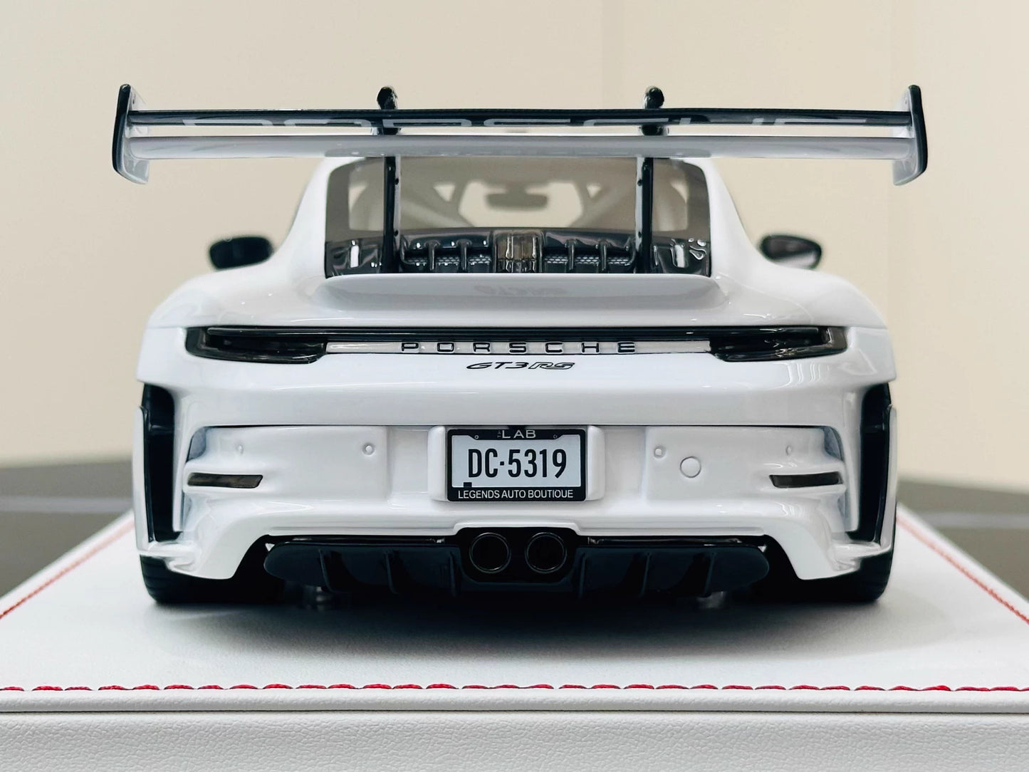 Davis & Giovanni 1/18 Porsche 911 GT3 RS 992.1 Polar White Weissach Silver Wheels Limited 10 pcs