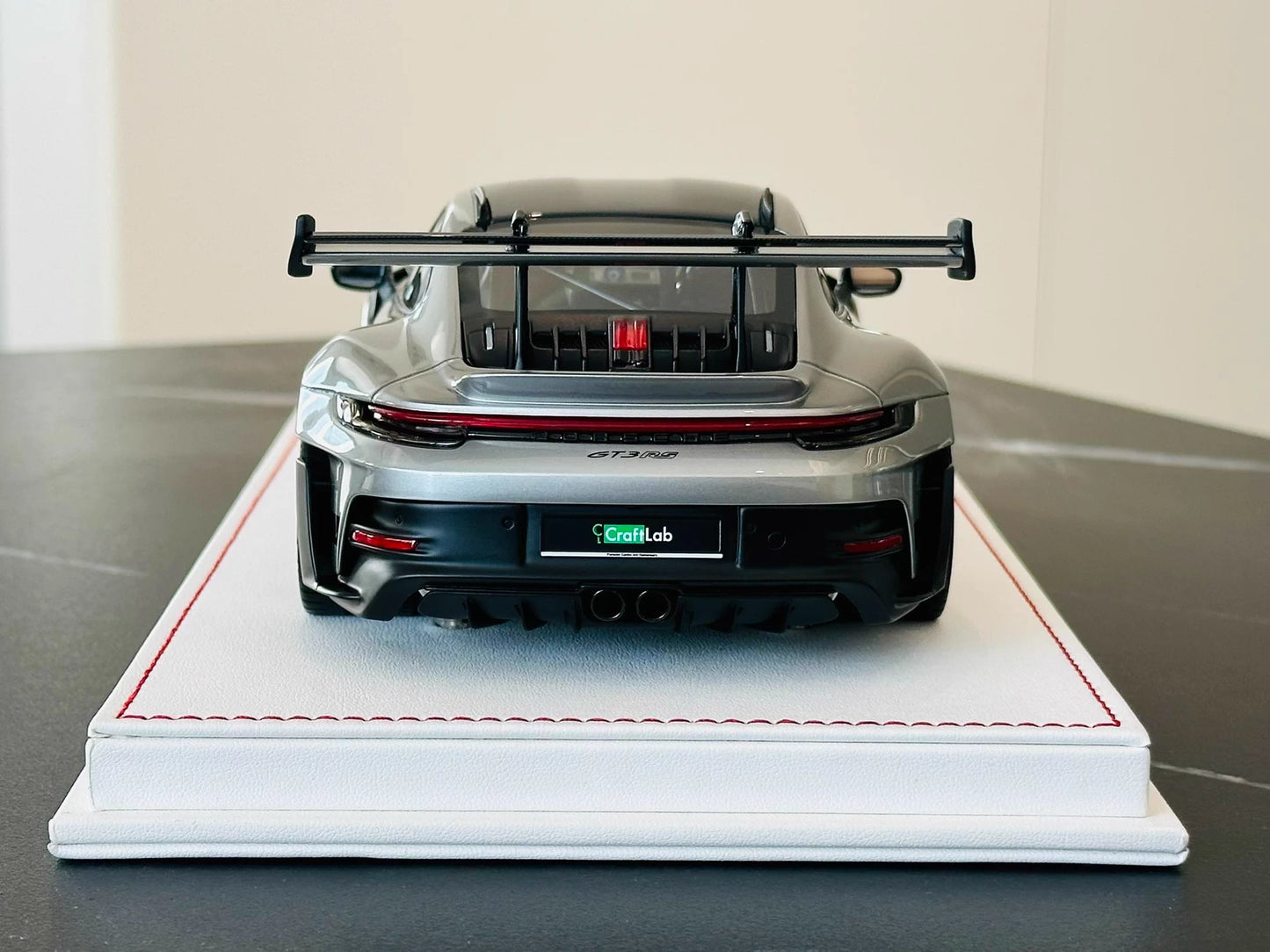 Davis & Giovanni 1/18 Porsche 911 GT3 RS 992.1 GT Silver Deep Dish Wheels