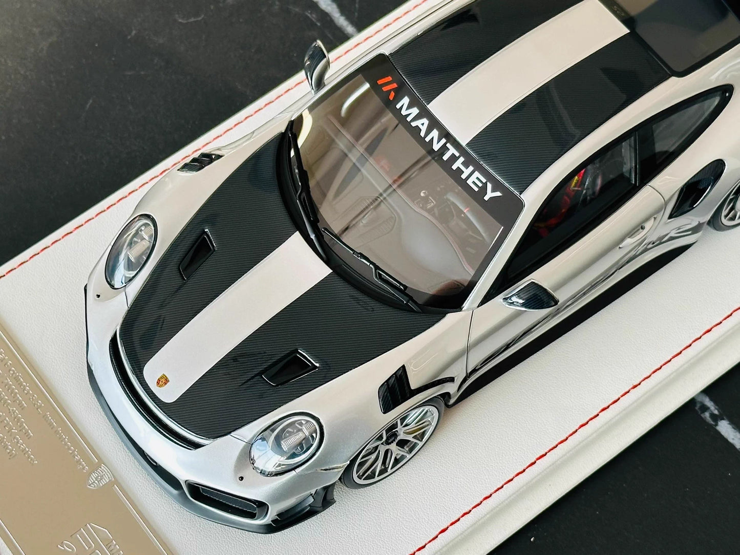 Davis & Giovanni 1/18 Porsche 911 GT2 RS MR 991 GT Silver Weissach Silver Wheels