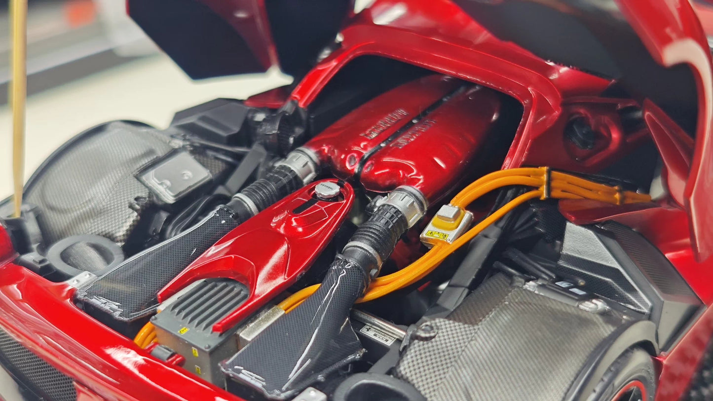 BBR 1/18 Ferrari LaFerrari Diecast Model – Rosso Fuoco MET Full-Opening (Limited 333) BBR1822H8DIE