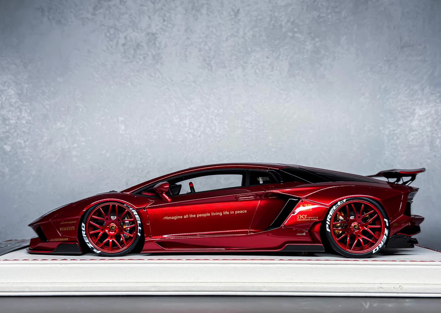 Davis & Giovanni 1/18 Lamborghini Aventador LP700-4 Liberty Walk Red Carbon Limited 10