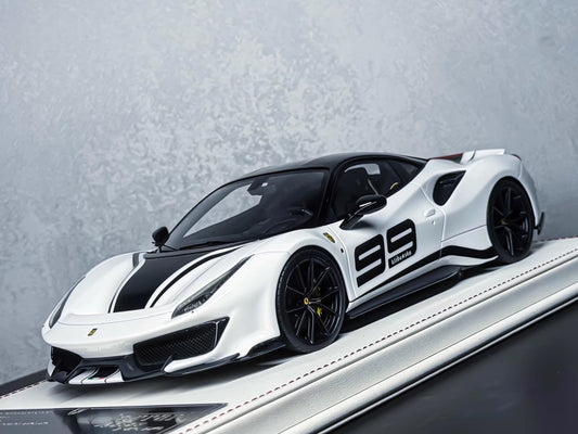 Davis & Giovanni 1/18 Ferrari 488 Pista Artist Edition No.99 White/Black Limited 30