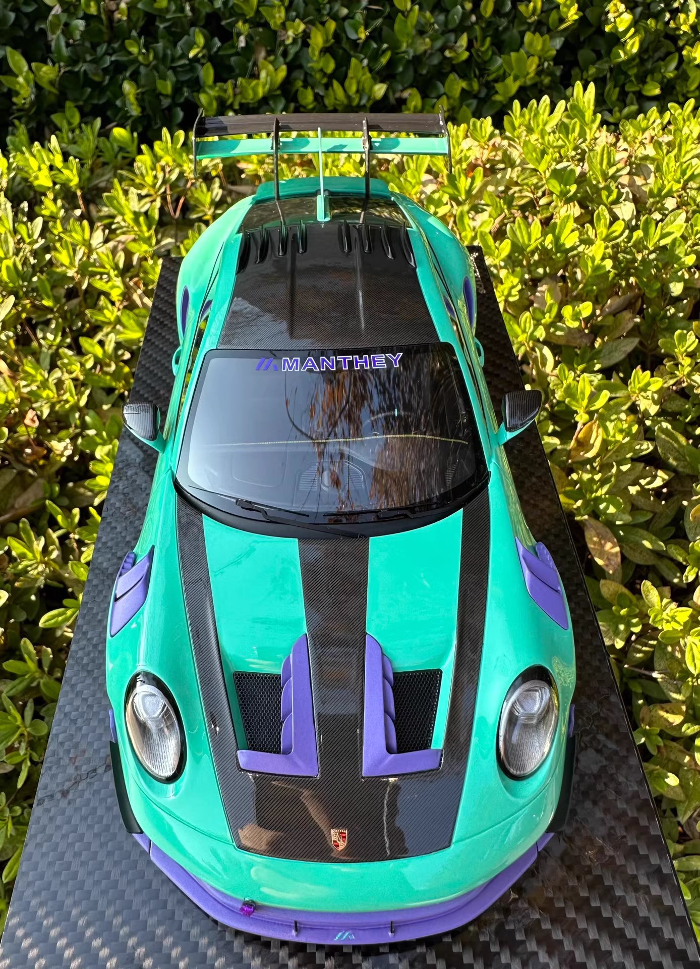 VIP 1/18 Porsche 911 (992) GT3 RS MR Mint Green Resin Model (VIP1806110)