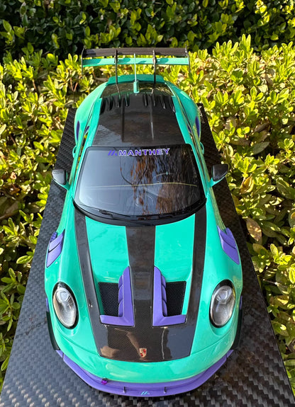 VIP 1/18 Porsche 911 (992) GT3 RS MR Mint Green Resin Model (VIP1806110)