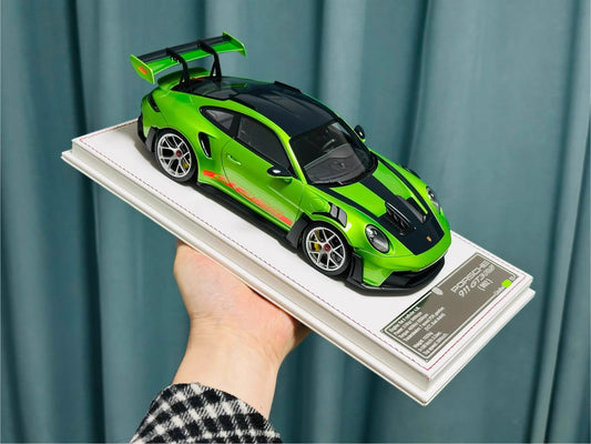 Davis & Giovanni 1/18 Porsche 911 GT3 RS 992.1 AW Green | Limited 12