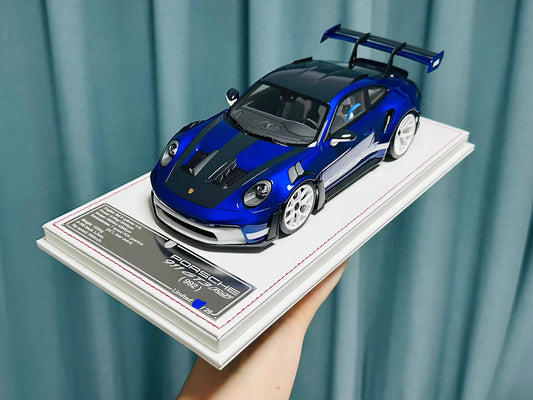 Davis & Giovanni 1/18 Porsche 911 GT3 RS 992.1 PTS San Marino Blue | LE 20