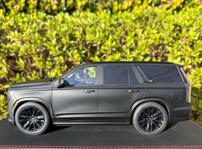 BBA Model 1/18 Cadillac Escalade Luxury Edition Matte Black Resin Model