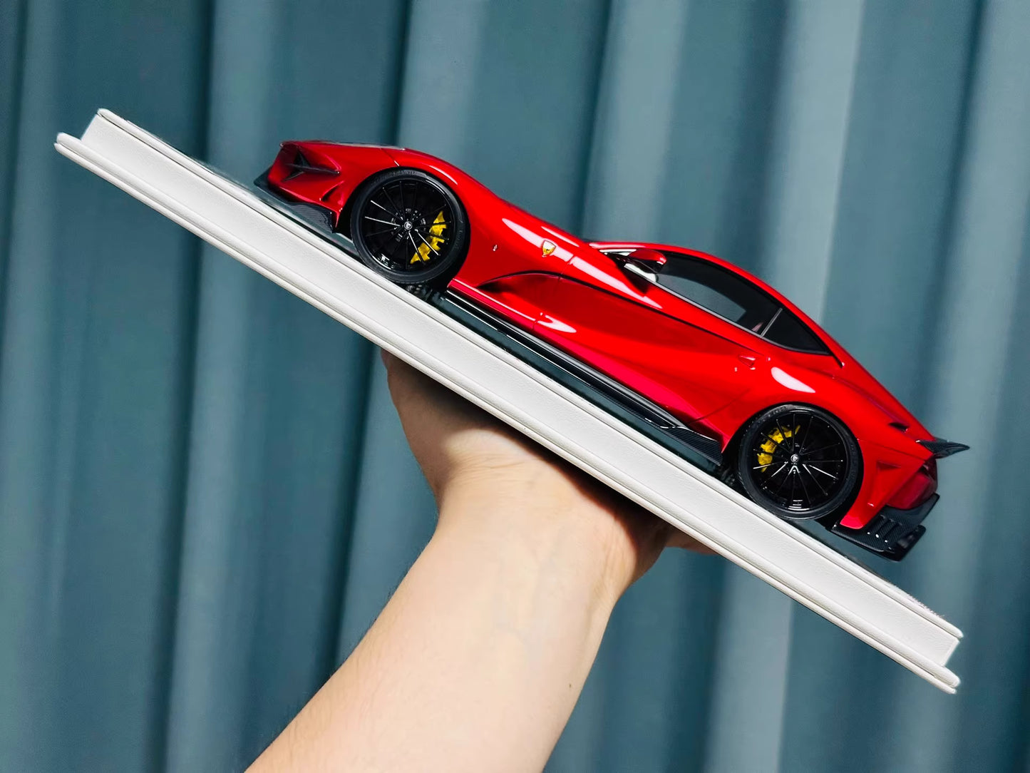 Davis & Giovanni 1/18 Ferrari 812 Superfast SVR Candy Red Limited 6