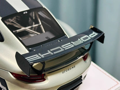 Davis & Giovanni 1/18 Porsche 911 GT2 RS MR 991 Urban Bamboo Carbon Stripe