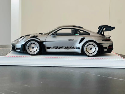 Davis & Giovanni 1/18 Porsche 911 GT3 RS 992.1 GT Silver Deep Dish Wheels