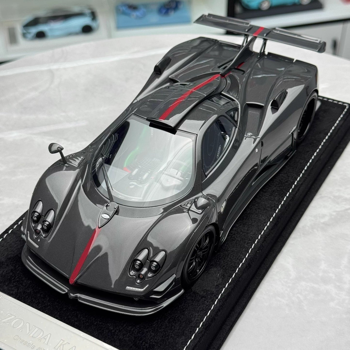 HH 1:18 Pagani Zonda 760 (Zonda Specials) Hardtop Resin Model · Carbon Grey/Red Stripe