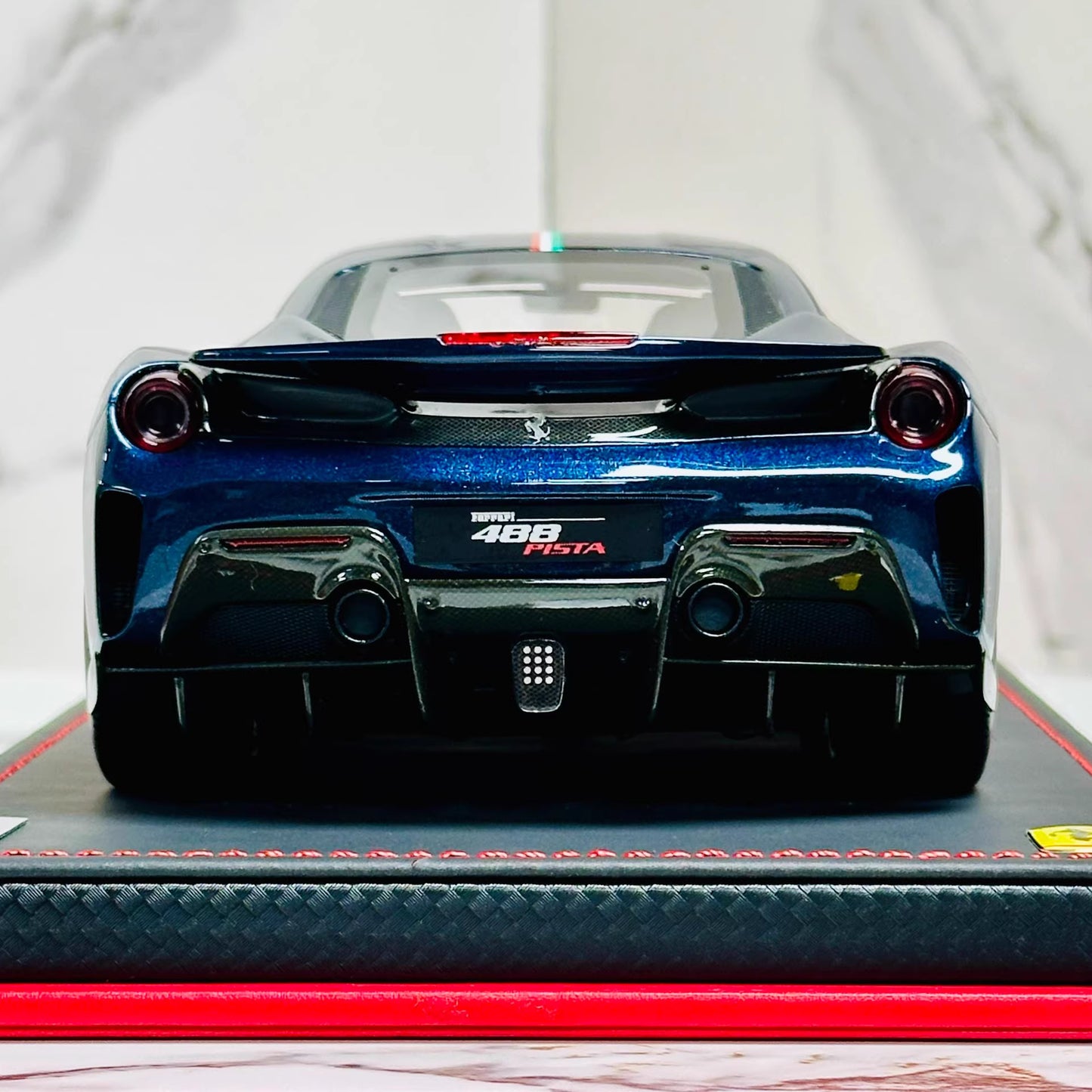 MR Collection 1/18 Ferrari 488 Pista Chameleon Purple Limited 01/03 Resin
