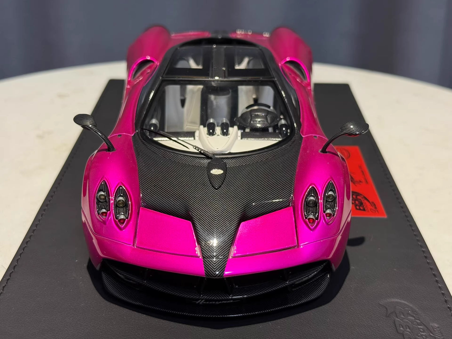 BBR 1/18 Pagani Huayra Roadster Resin Model Electric Pink Limited Edition