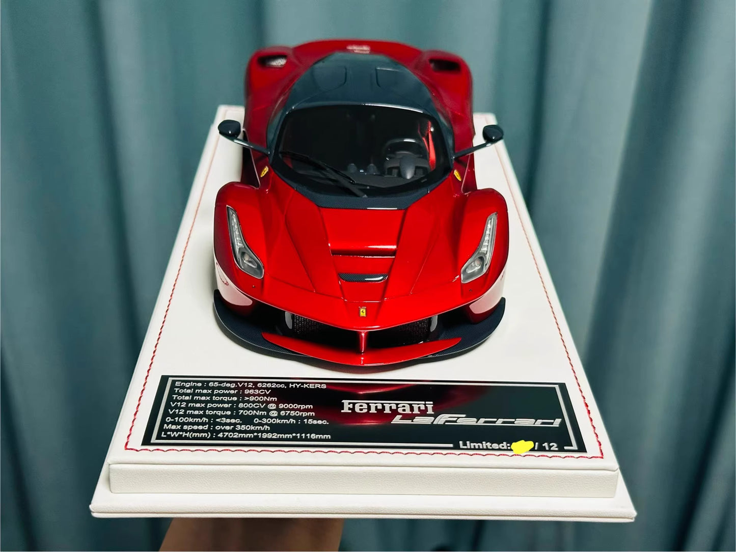 Davis & Giovanni 1/18 Ferrari LaFerrari (F150) Metallic Red Carbon Roof | Limited 12