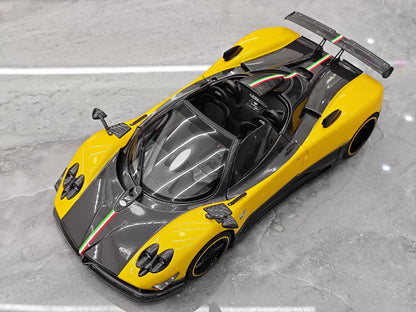 Almost Real 1/18 Pagani Zonda Cinque Yellow Carbon Diecast Model