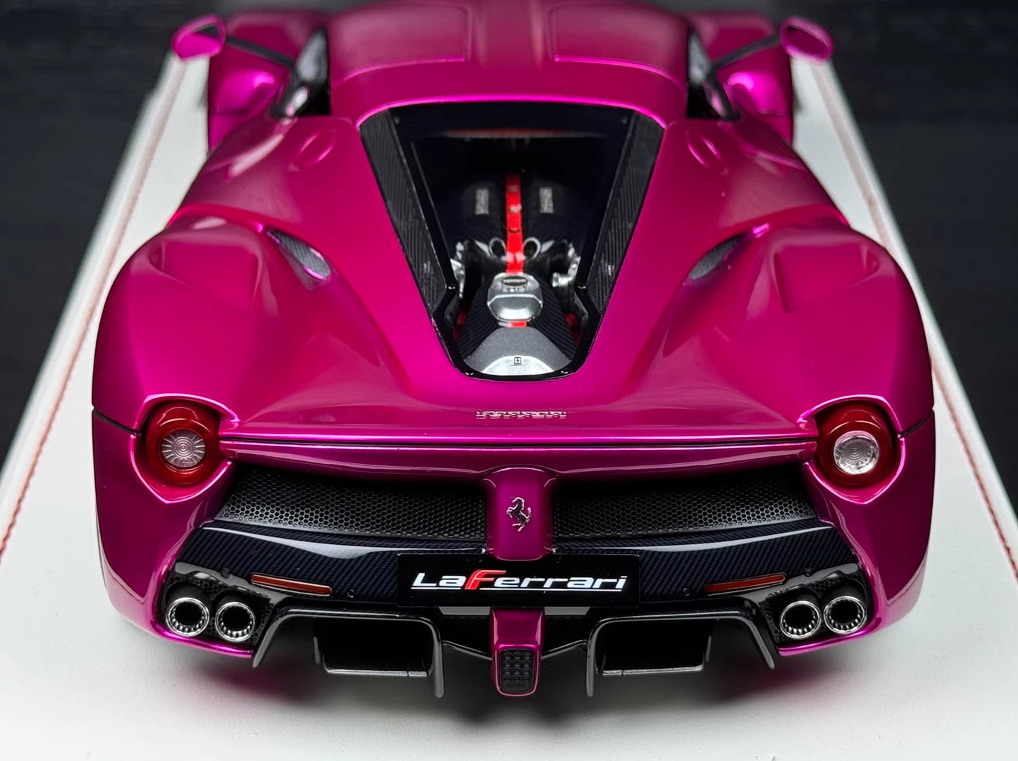 Davis & Giovanni 1/18 Ferrari LaFerrari Chrome Flash Pink Resin Model Limited 3