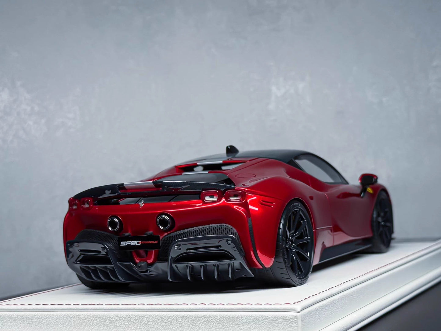 Davis & Giovanni 1/18 Ferrari SF90 Stradale Candy Metallic Red Resin Model Limited 6