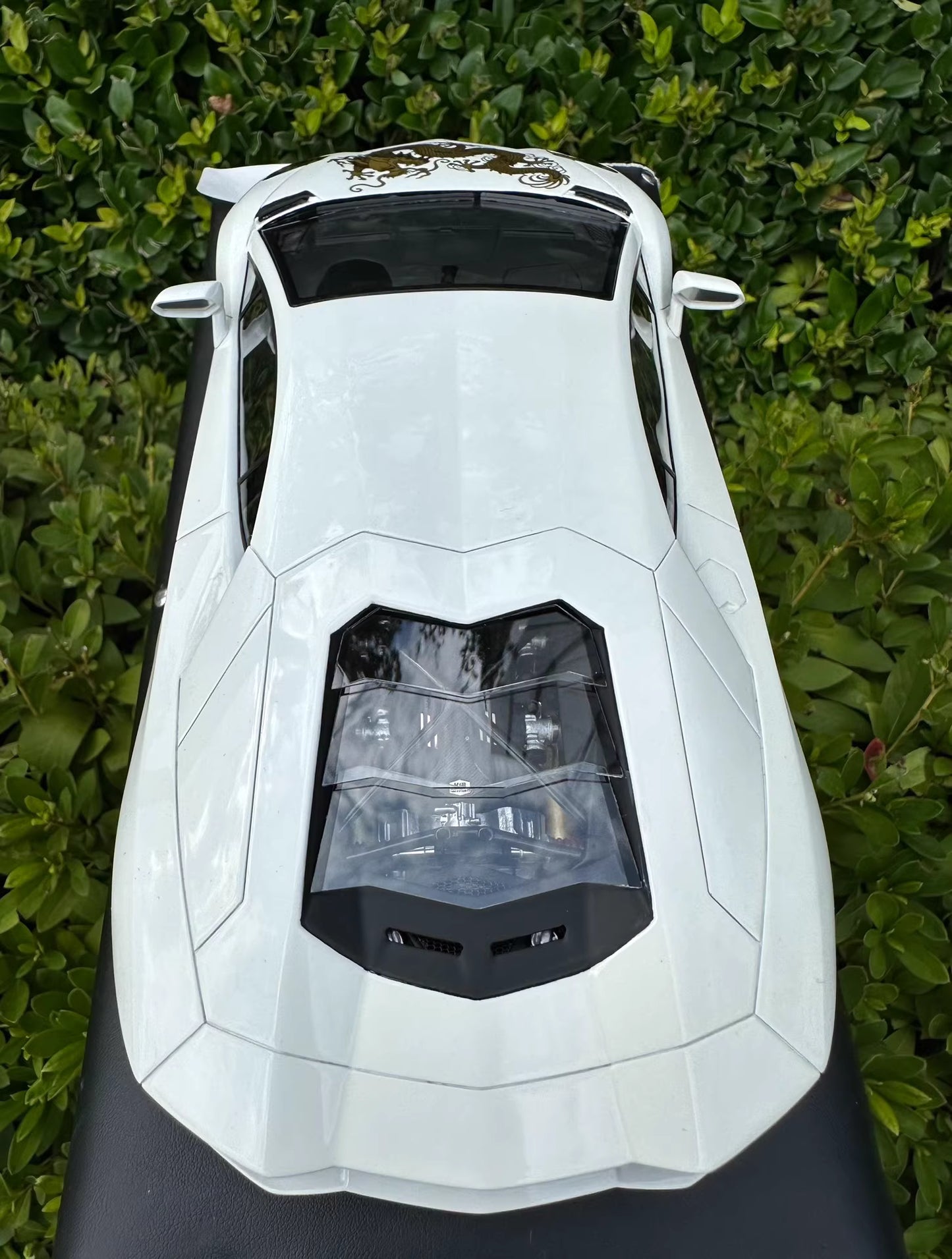 MR Collection Models 1/18 Lamborghini Aventador LP700-4 “Dragon Edition” White Resin Model