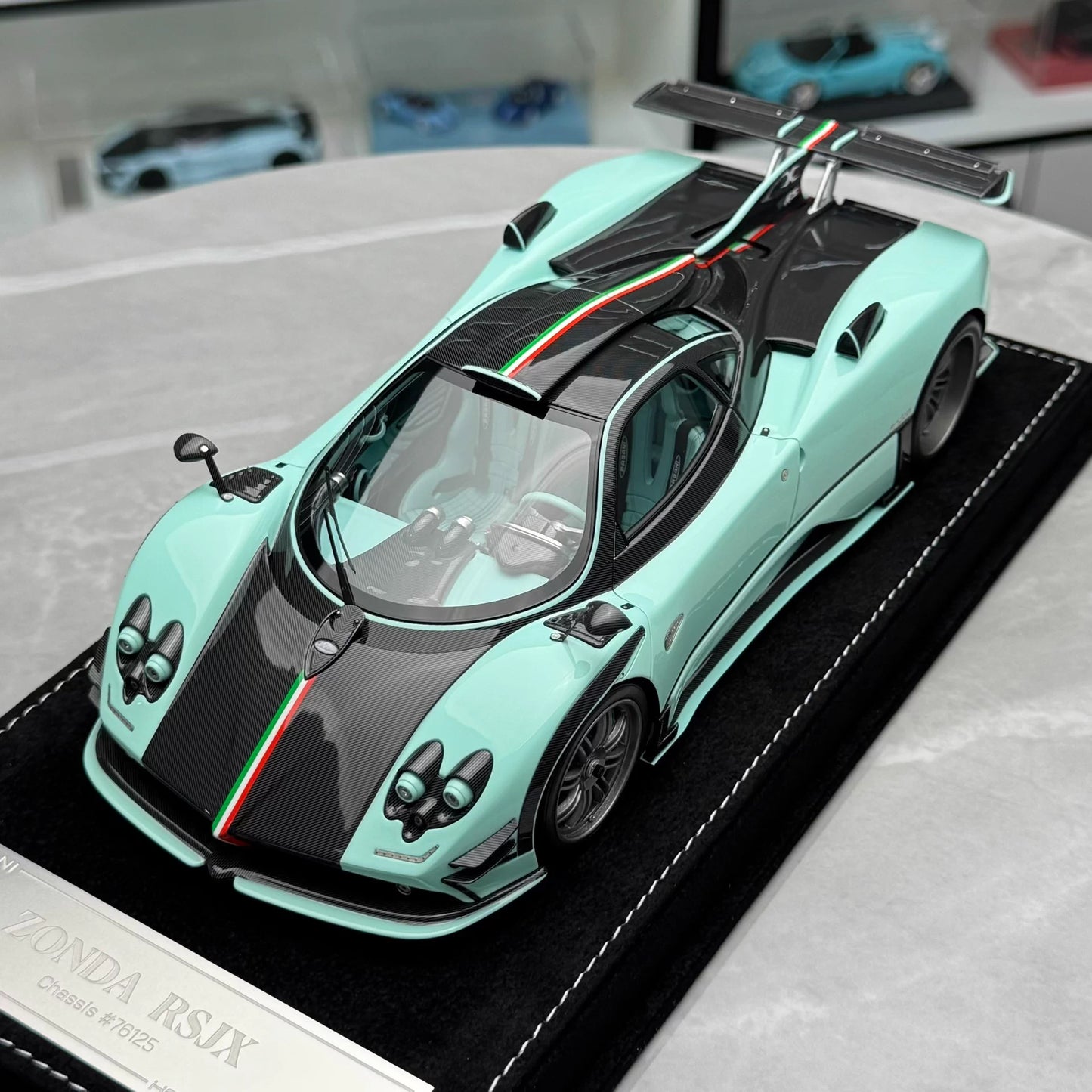 HH 1:18 Pagani Zonda 760 (Zonda Specials) Hardtop Resin Model · Mint Tricolore